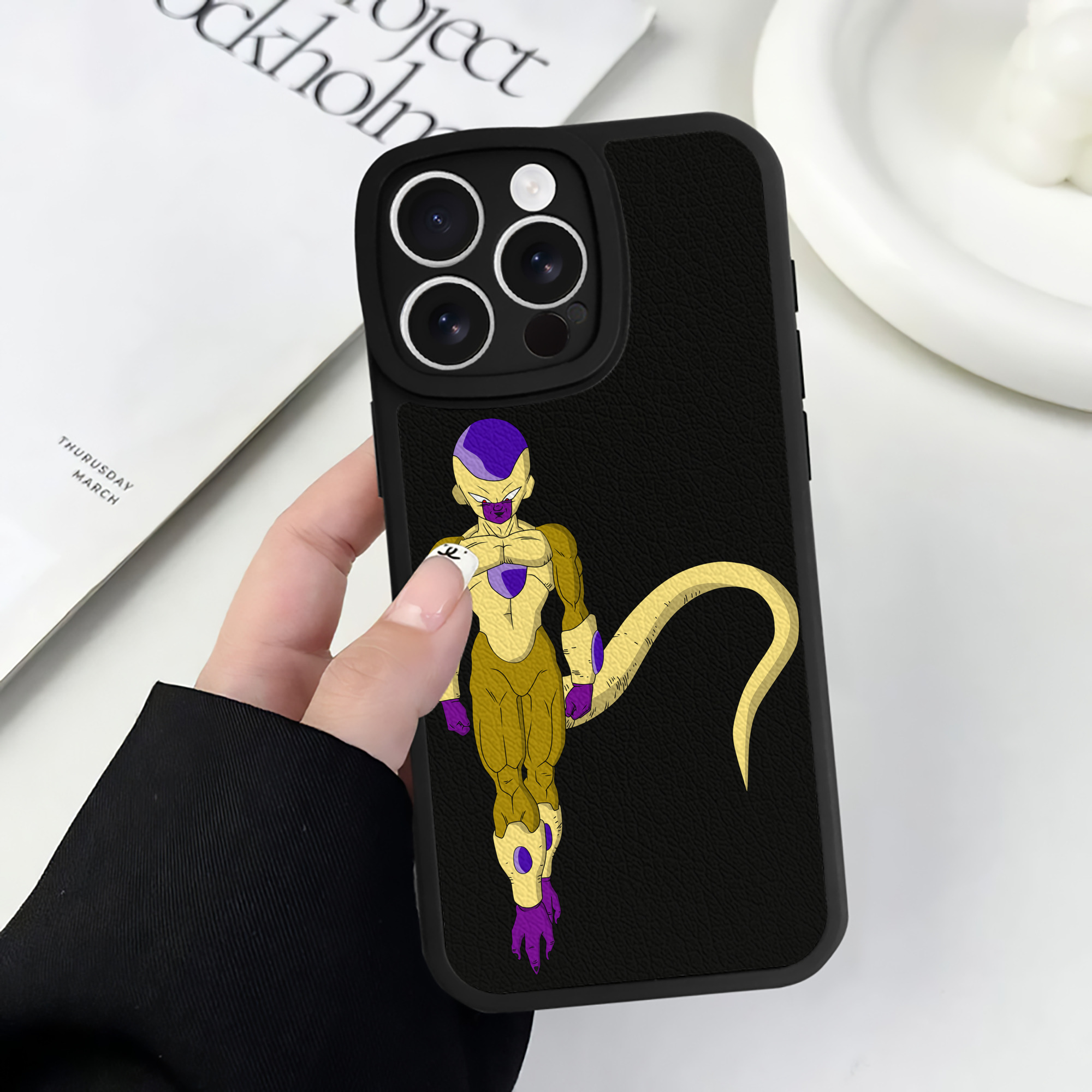 （画像用） ドラゴンボール フリーザ DRAGON BALL Frieza 【iPhone 16シリーズ対応】シリコンスマホケース（レザー調） 材質：シリコン